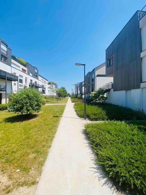 Family Apartment Disneyland-Paris, Garden&Parking مونتِفرا المظهر الخارجي الصورة